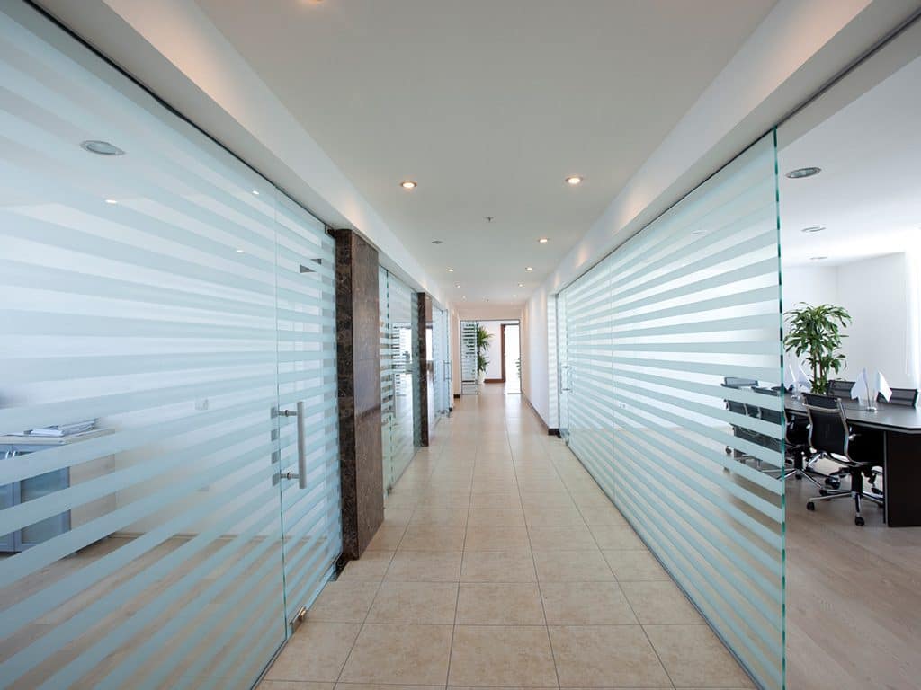 cửa kính cường lực giá rẻ Cửa kính cường lực đẹp